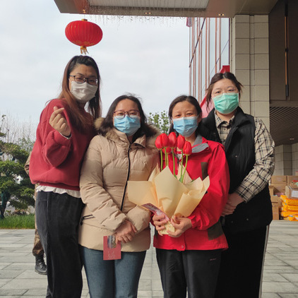 今天是3月8日，女神节！时间：3月8日 地点：武汉市金银潭医院我们似乎一直都在一起过各种节日，春节、元宵节、情人节、妇女节，还有很多医疗队队员的生日。[详细]