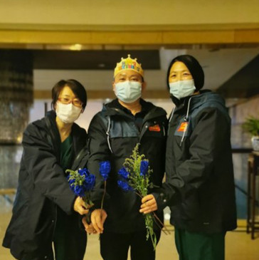 别样三八节，值得我一生珍藏！时间：3月8日 地点：武汉市中心医院今天是“三八妇女节”，在我47年的人生中，今年的三八节最是意义深远，值得我一生珍藏。[详细]