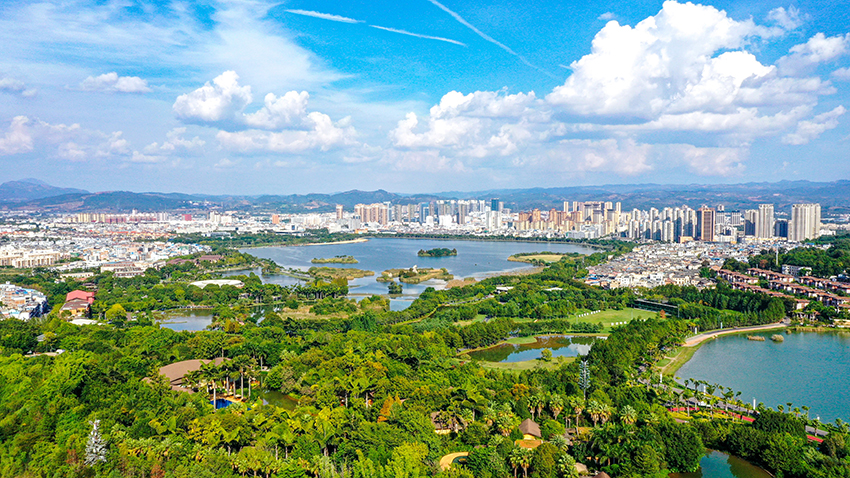【图1】湖泉生态园。弥勒市融媒体中心提供