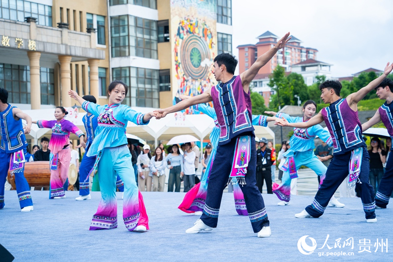 “我们的节日”民族团结研学活动现场。人民网 阳茜摄