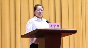 暴雨过后，她彻底读懂了“泥人”父亲