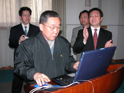 人民网-湖北省政府门户网站近日开通