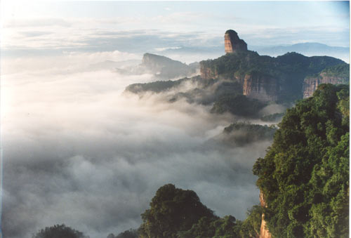 打造广东旅游航空母舰