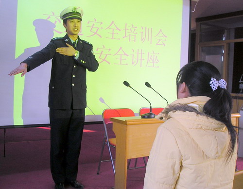青县团县委开展青少年交通安全知识培训活动