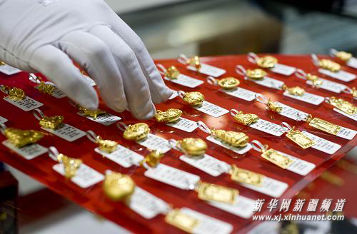 新疆黄金价格持续攀升 最高已经达到每克309元