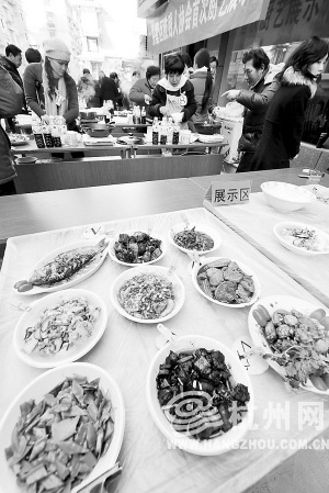 杭州拱墅举办 我的厨房我自理 残疾人厨艺展示