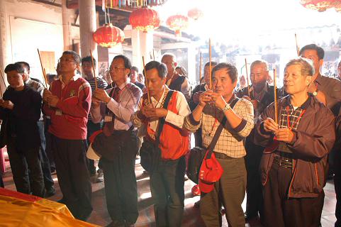 台湾彰化县卓姓宗亲会南安寻根会亲