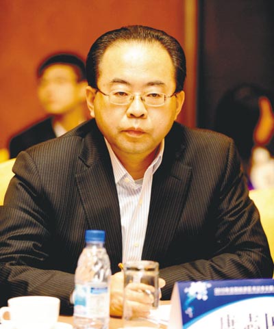 辽阳市市长唐志国:加速推进工业化和城市化进