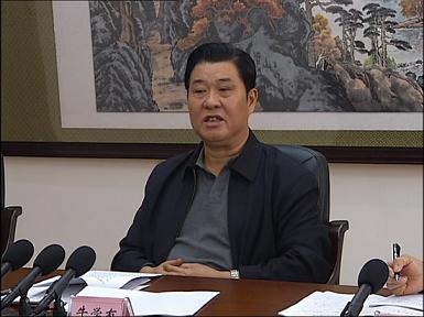 佳木斯市委常委,抚远县委书记牛学有发表讲话.